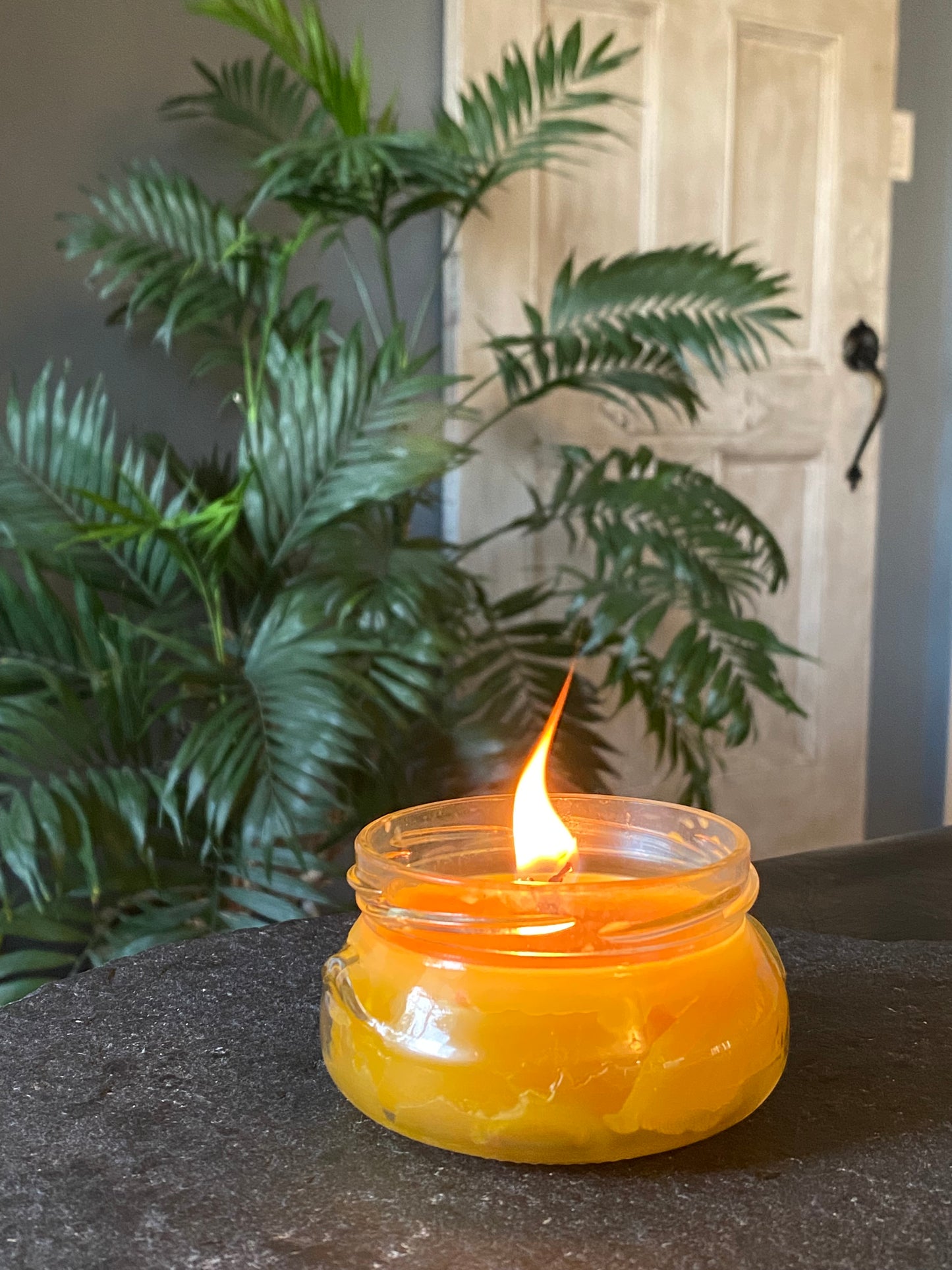 New!! Woodwick Beeswax Candle